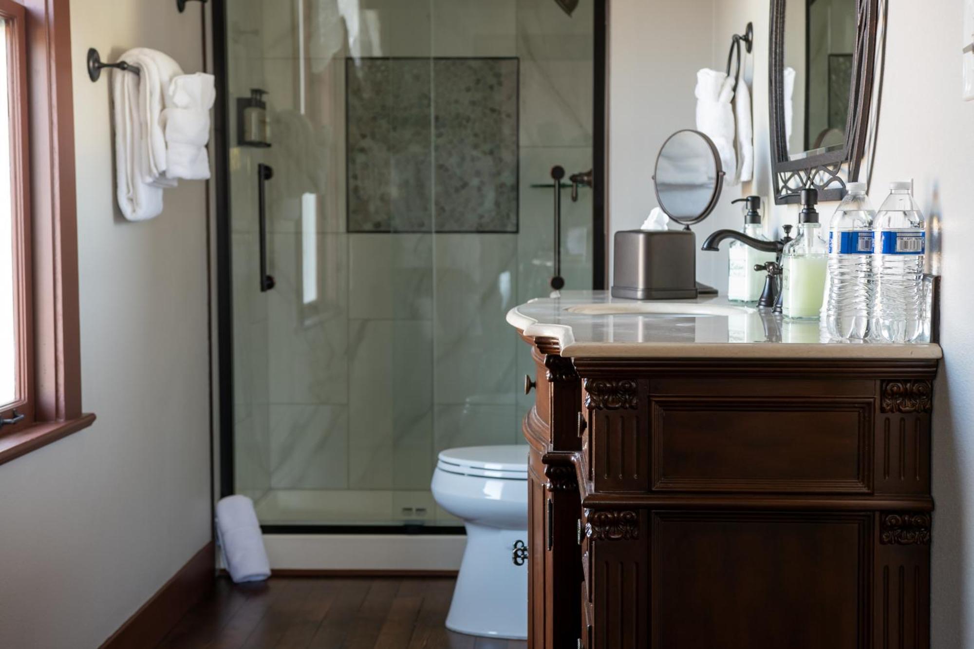 The Pearl Inn Bed And Breakfast Ilwaco Extérieur photo