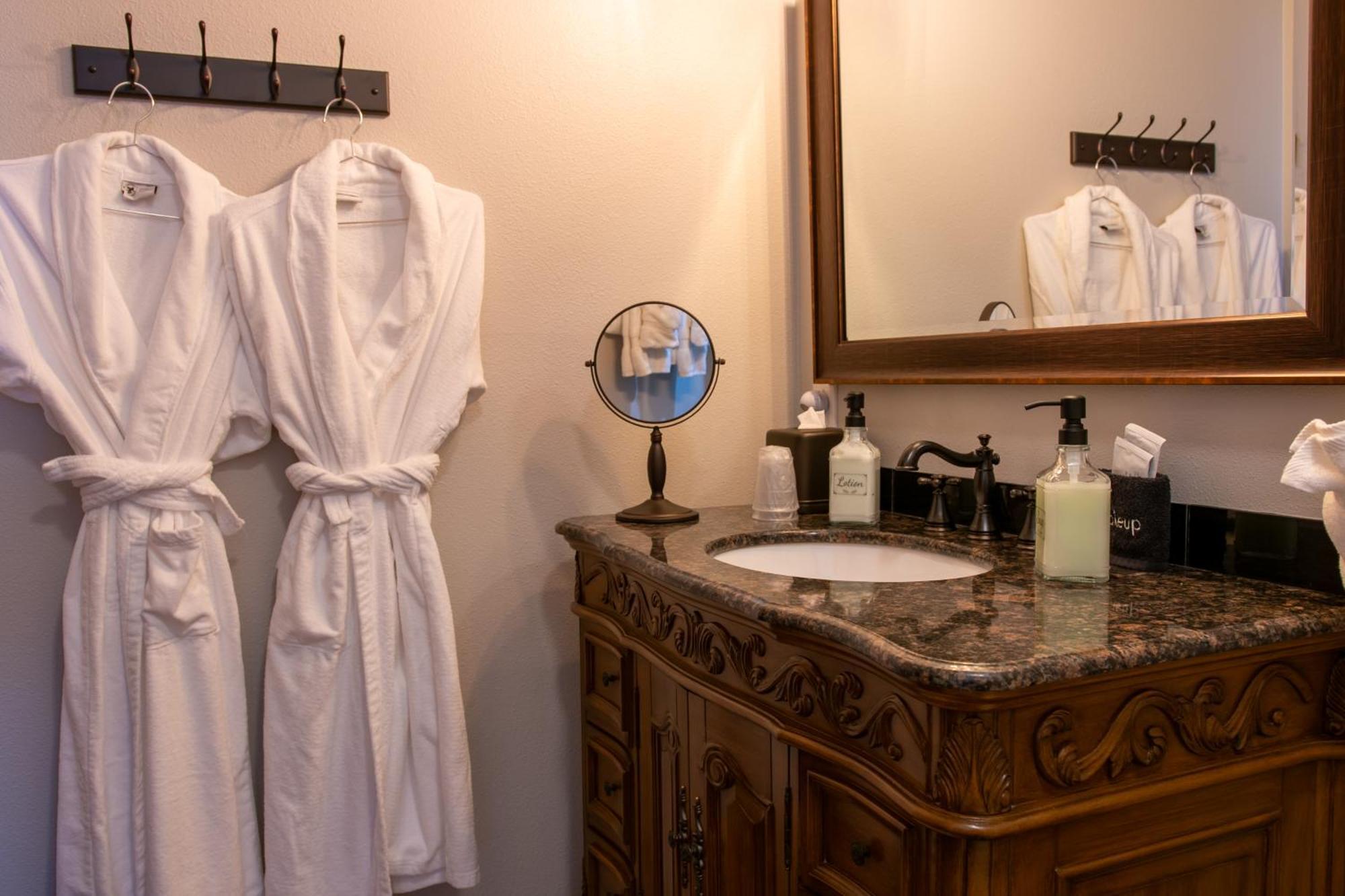 The Pearl Inn Bed And Breakfast Ilwaco Extérieur photo